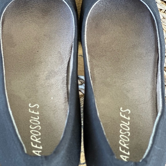 Aerosols Women’s Low Heel - Picture 3 of 10